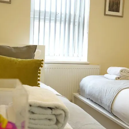 民宿 Heathrow Ensuite Rooms- Auto Check In *