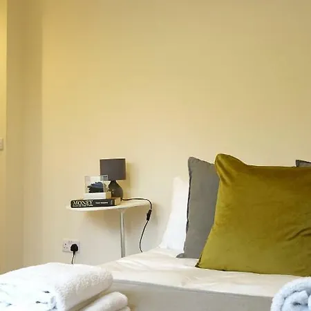 民宿 Heathrow Ensuite Rooms- Auto Check In *