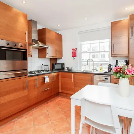 New 2 Bed In Covent Garden * London