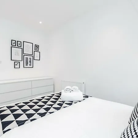 Apartment New 2 Bed In Covent Garden