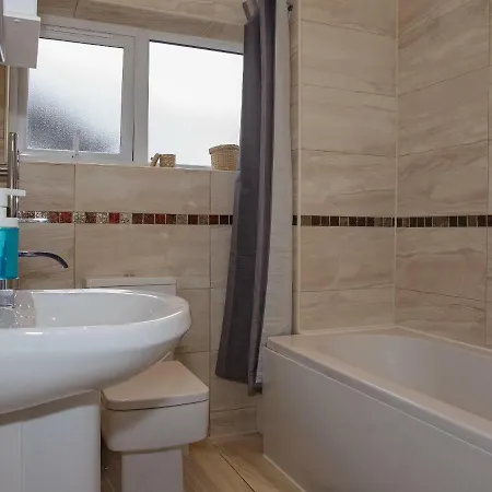 Gooseacre Guest house Harrow