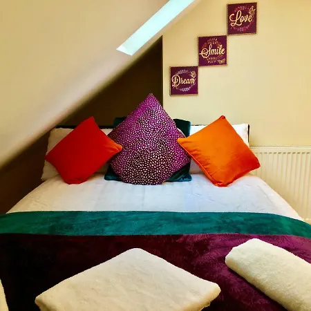 London Apartments, Private Bathrooms And Parking Ilford