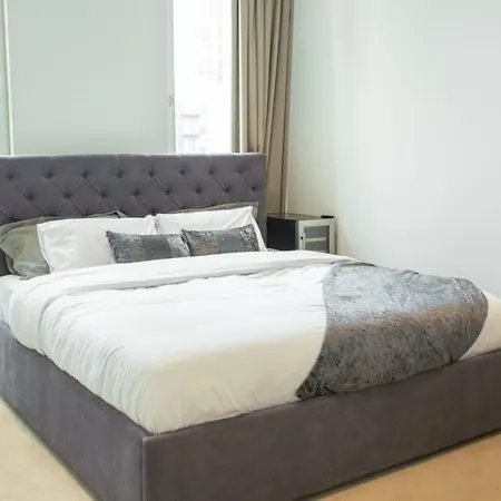 Top Floor Luxury And Spacious 2 Bedroom In Stratford Appartamento