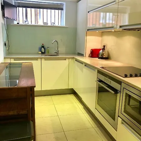 Stylish Apartments In Victoria & Westminster