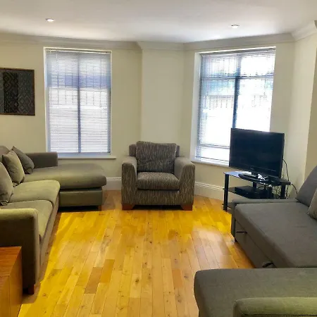 Stylish Apartments In Victoria & Westminster Apartment London