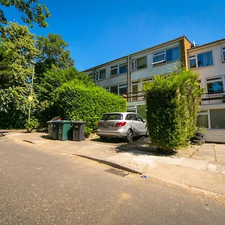Konukevi Monro Residency Barnet