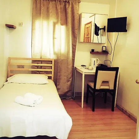 Tourian Lounge Hotel 3* Londyn