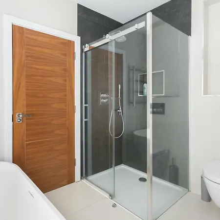 Keysan House-2 5*