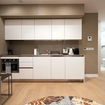 Mirabilis - Bayham Street Apartment