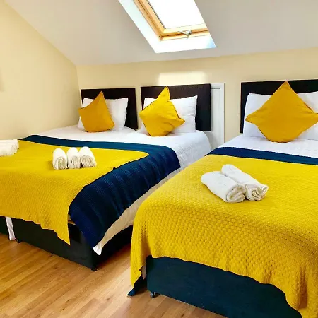 Apartment London Apartments, Private Bathrooms And Parking *