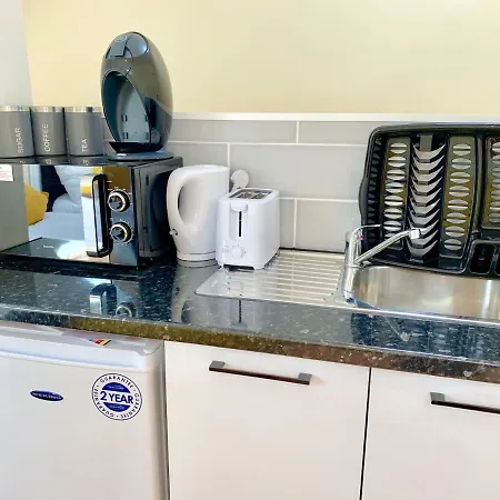 Apartment London Apartments, Private Bathrooms And Parking Ilford