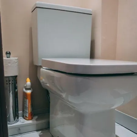 Quality Stay,2 Bed Near The Centre, 2min Walk From Metro Station London