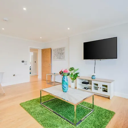 Apartment Concord Kew Heathrow London *
