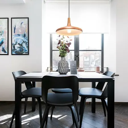 Luxury In Soho - Oxford Street *