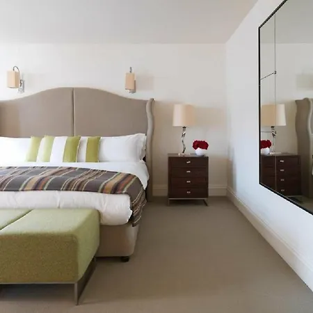 Ξενοδοχείο Brown's Hotel, A Rocco