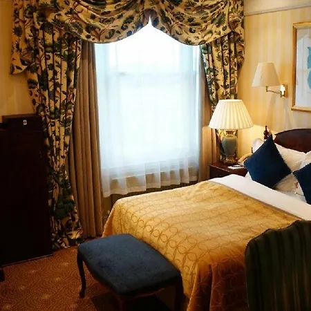 Hotel The Colonnade 4*