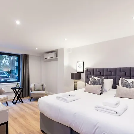 The Carlyle - Stunning Serviced Apartment London