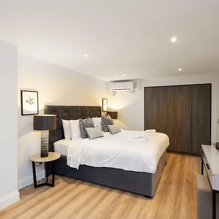 Apartment The Carlyle - Stunning Serviced