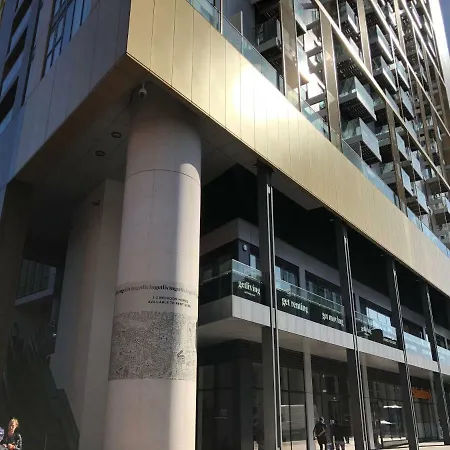 Eye Suites * London