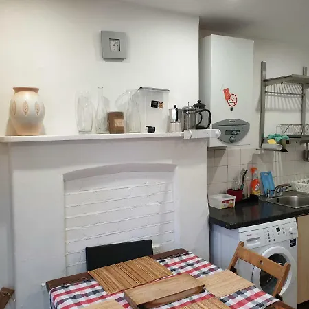 In Queen's Park Homestay