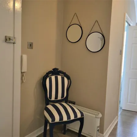 Marble Arch Studio Apartment London
