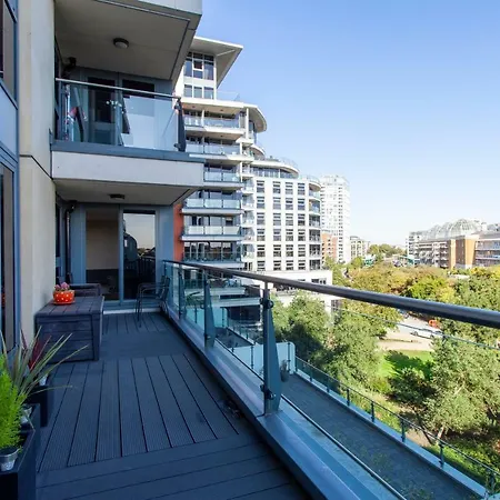 Apartment Thames View Apartment, Imperial Wharf *