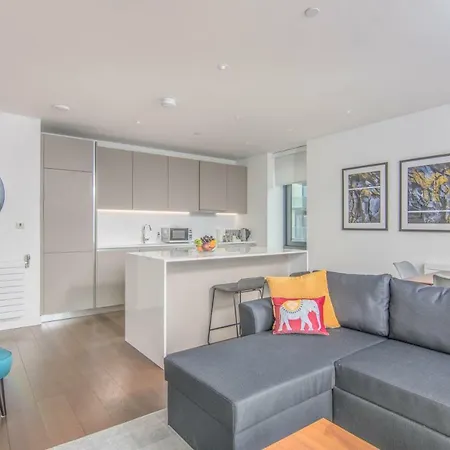 Gigli Luxury Wembley *