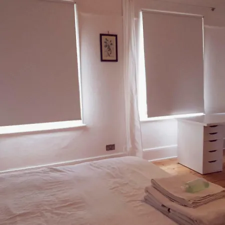 Homestay In Queen's Park