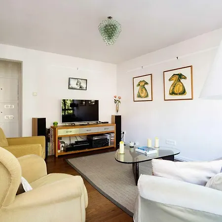 Veeve - Portobello Yellow * London