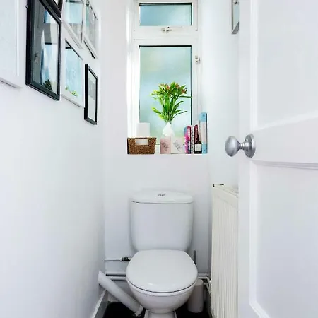 Apartment Veeve - Portobello Yellow
