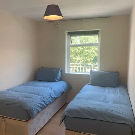 Apartment Rosemont Court Rosemont Road *