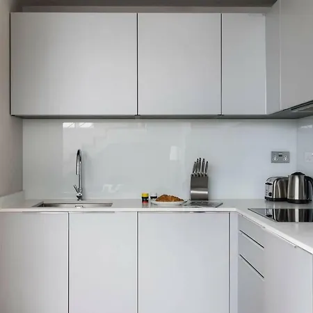 Stylish Modern 1br In Covent Garden Apartment *
