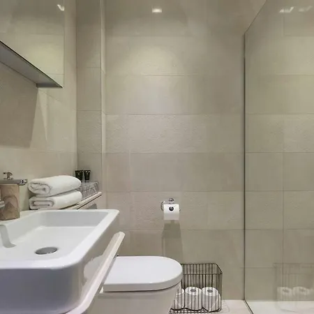 Stylish Modern 1br In Covent Garden Apartment London