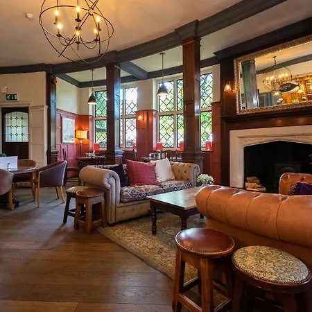 Bridge Hotel