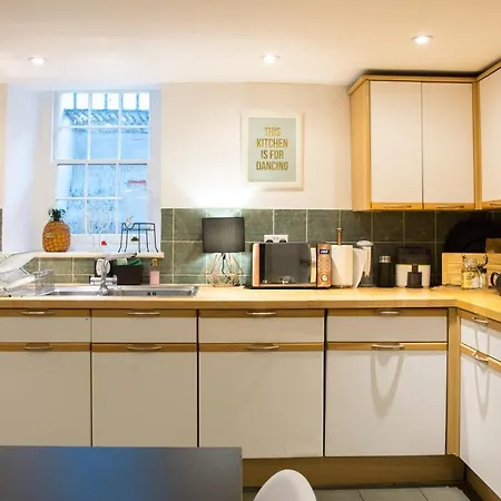 House Of Sebastiao Maria - The Townhouse * London