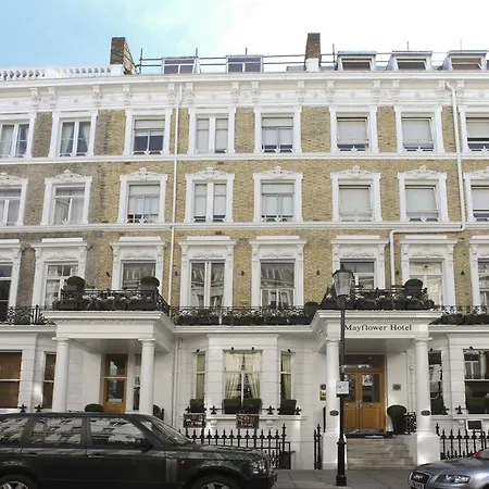 Mayflower Hotel&apartamentos Hotel 3*
