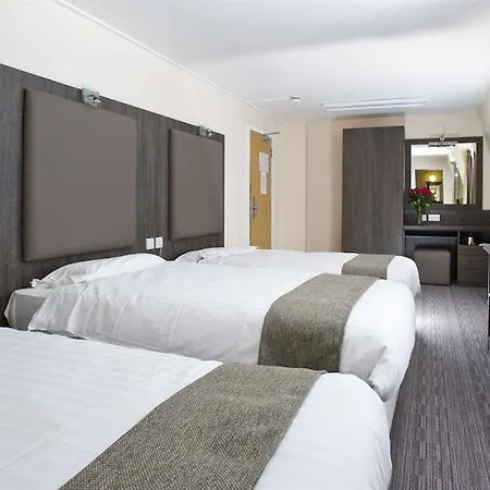 Lily Hotel