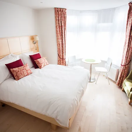 The Alma Hotel 3*
