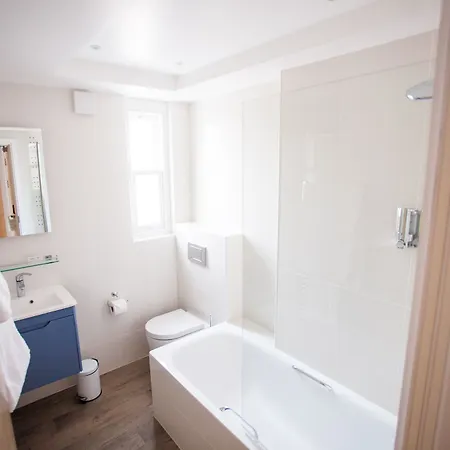 The Alma 3* London