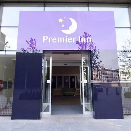 Premier Stratford 3*