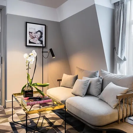 Victory House Leicester Square Hotell 4*