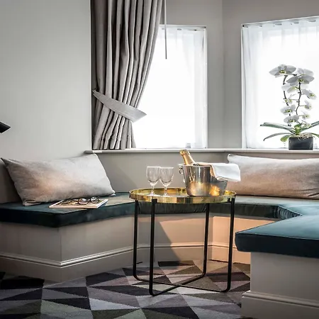 Victory House Leicester Square Hotell London