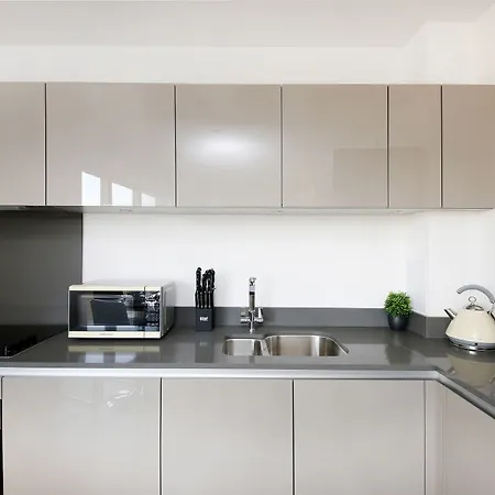 Apartment Devons Road By Citadel
