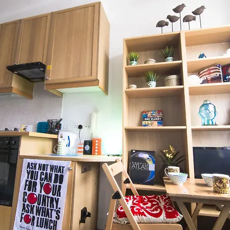 Апартаменты The Short Let West Kensington Лондон