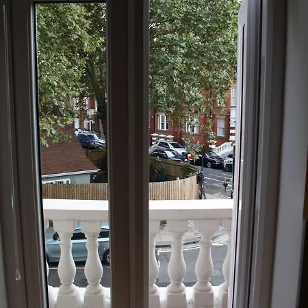 Barons Court Apartment London