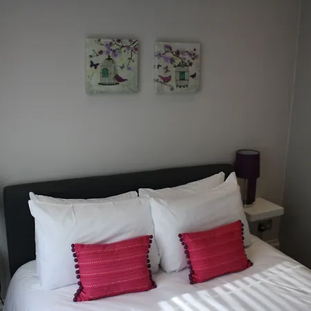 Apartment Barons Court *