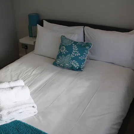 Barons Court Apartment London