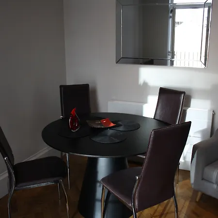 Apartment Barons Court