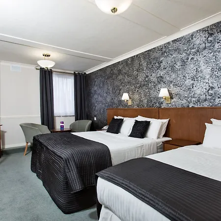 Hotel The Clarendon