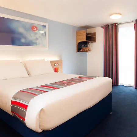 Travelodge Central Tower Bridge Hotel London